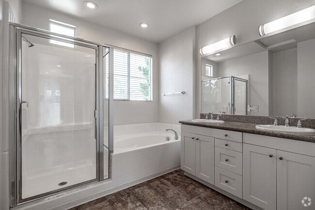 3BR, 3.5BA - 1656SF - Primary Bathroom