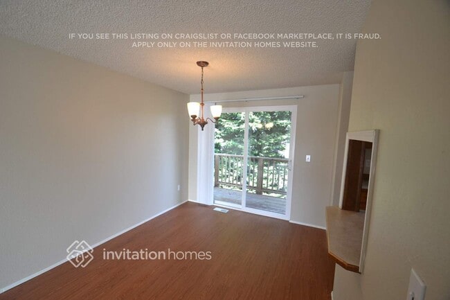 Photo - 5069 37th St NE