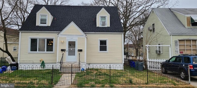 Photo - 1167 Lucille Ave House