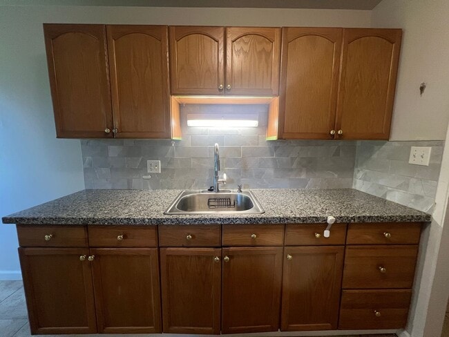 Photo - 1137 Oakmont Dr Unit 01