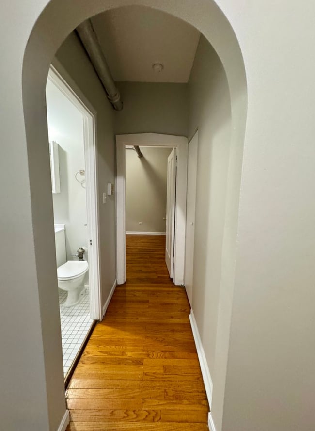 Photo - 4821 N Kimball Ave Unit #g