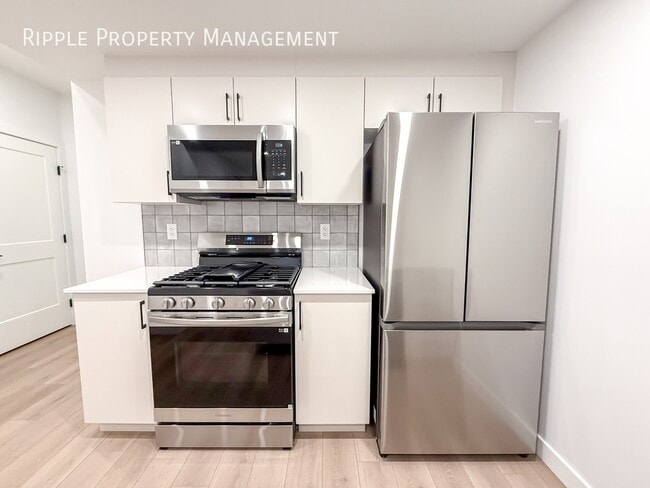 Photo - Modern 1 Beds, 1 Baths Basement/Lower | No Pets Allowed