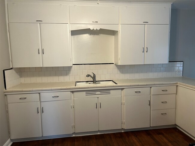 Photo - 607 E Pearce St