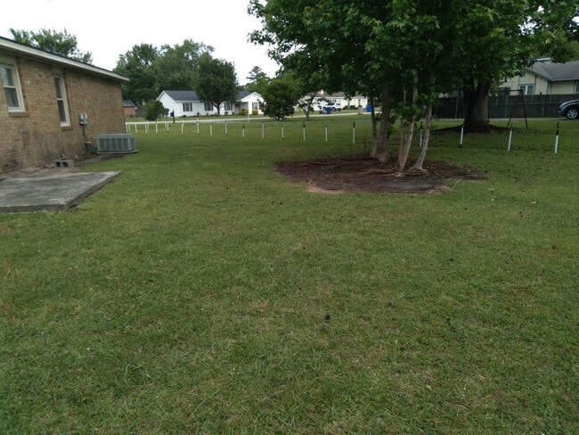 Photo - 4 Bedroom house with bonus room and large yard.