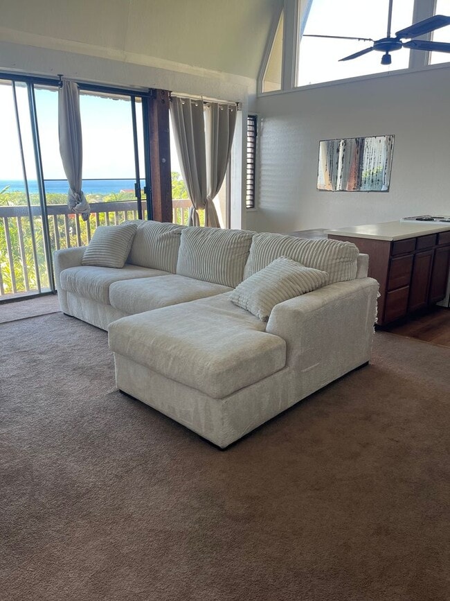 Building Photo - MVP 13C