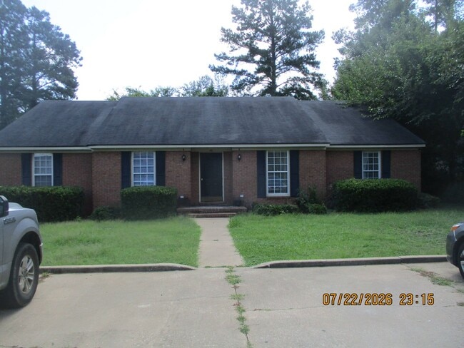 Building Photo - 105 Gala Ct