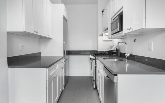 Photo - 12 East 86th St Unidad 828