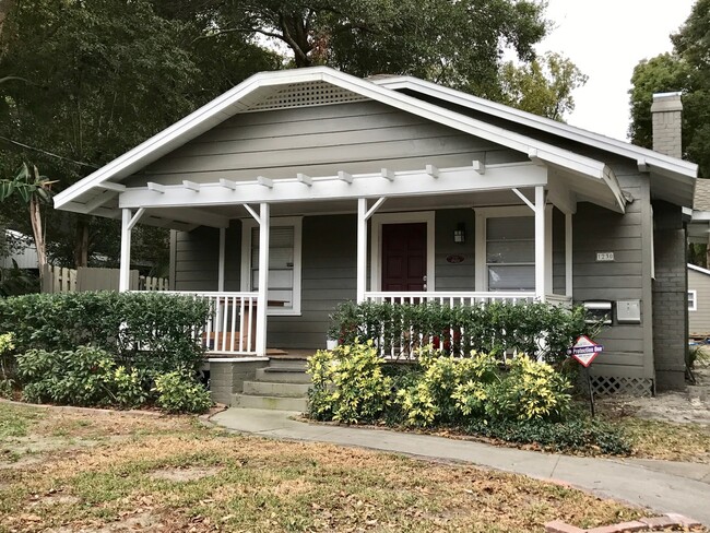 Cute Downtown 3/1 Bungalow in the Downtown... - Cute Downtown 3/1 Bungalow in the Downtown... House