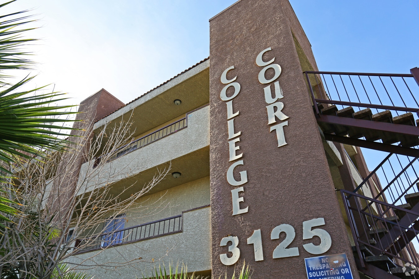 Photo - College Court