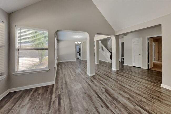 Photo - 3806 Village Oaks Dr