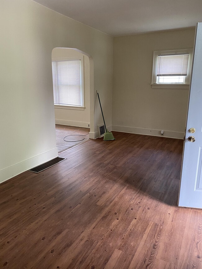 Photo - 504 S Forest Ave