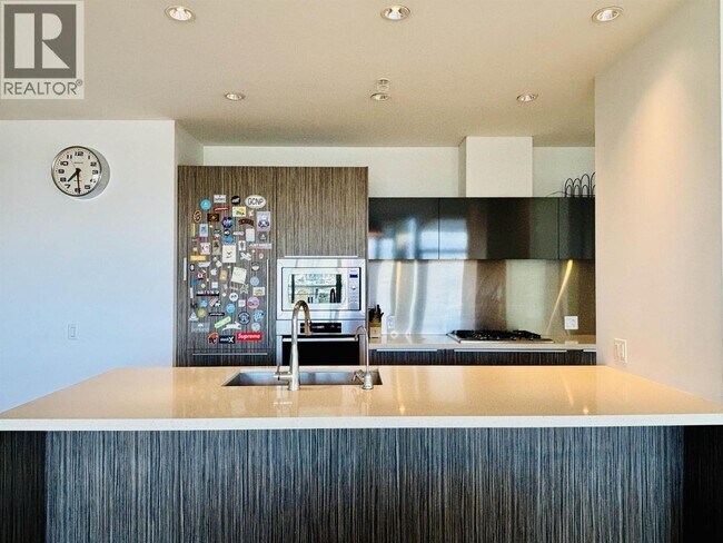 1616 Columbia St Unit 604