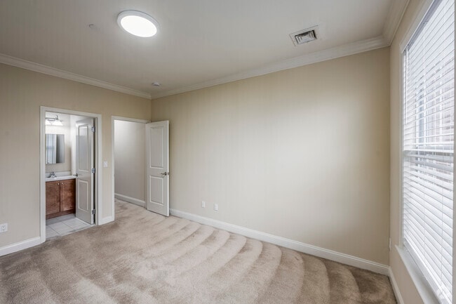 1BR, 1BA - 809SF Bedroom - Chelsea Place