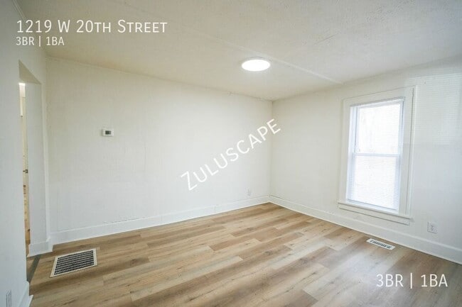 Photo - 1219 W 20th St
