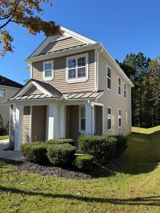 Photo - 721 Pebblestone Dr