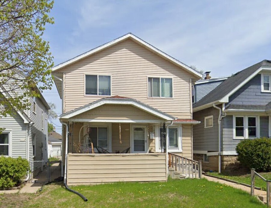 Photo - 1918 S 69th St