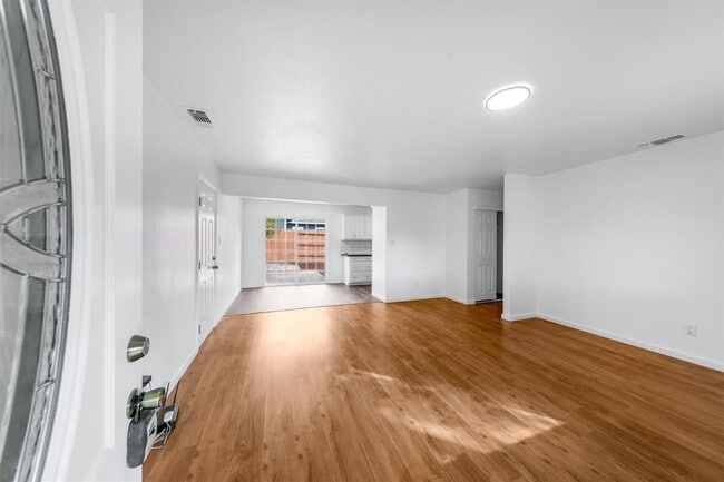 Photo - 7748 Wachtel Way