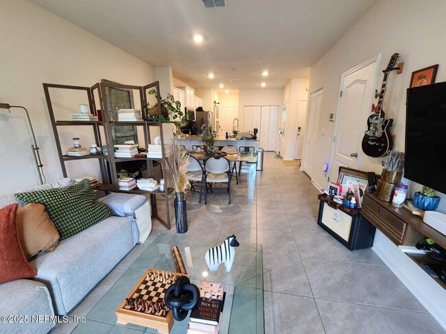 Photo - 180 Talulla Trl