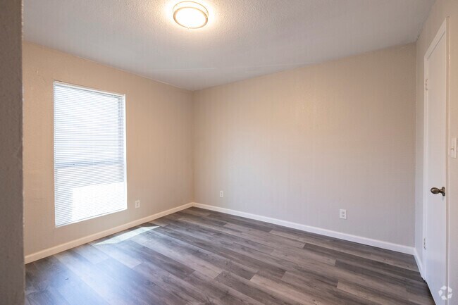 1BR, 1BA - 495 SF - Bedroom - Willowbend Apartments