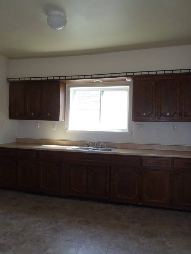 Photo - 708 McDonald St