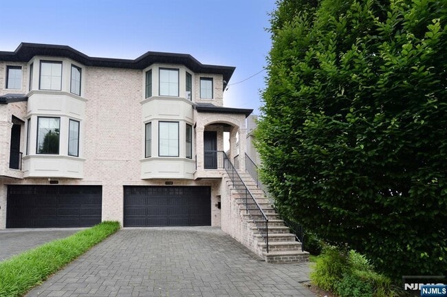 Photo - 247 Hoym St Condo Unit B