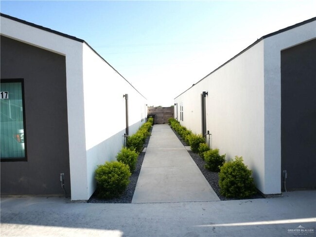 Photo - 23 East St Unit 1