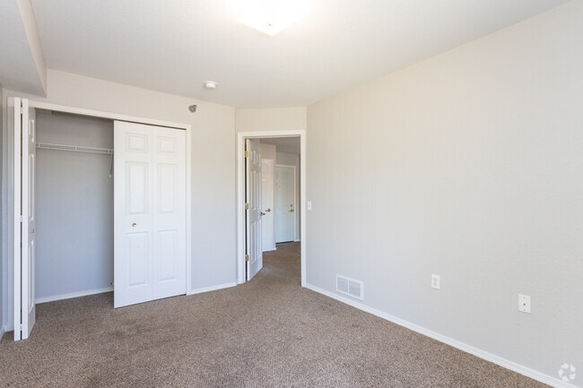 Emerald Creek Apartments