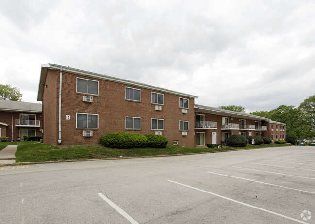 Plymouth Rock Apartments - Plymouth Rock Apartments