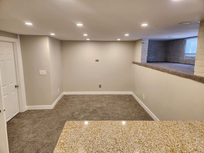 Photo - 4907 Underwood Ave Unidad 3 - Basement