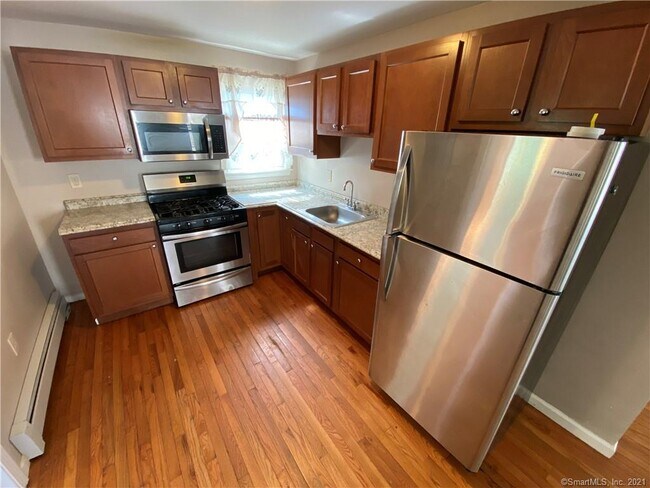 Photo - 15 Wolcott St Unit 1