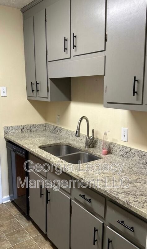 Photo - 106 Oak Park Ct