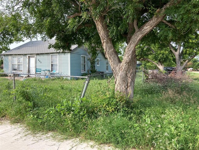 Photo - 221 S Central Ave Casa