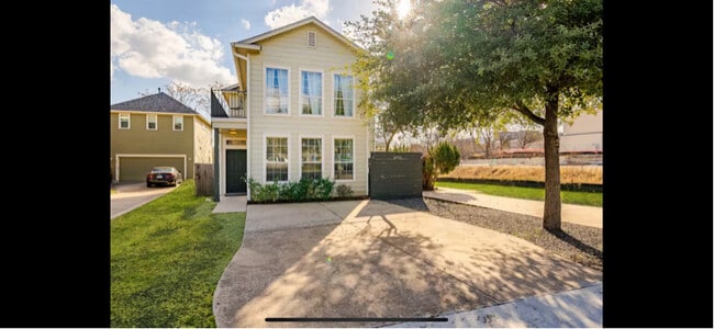 Photo - 2801 Goodwin Ave