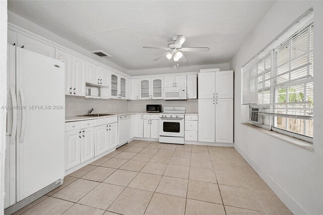 Photo - 1922 McKinley St Unit 2