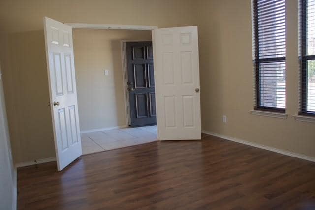 Photo - 604 Trail Dust Dr