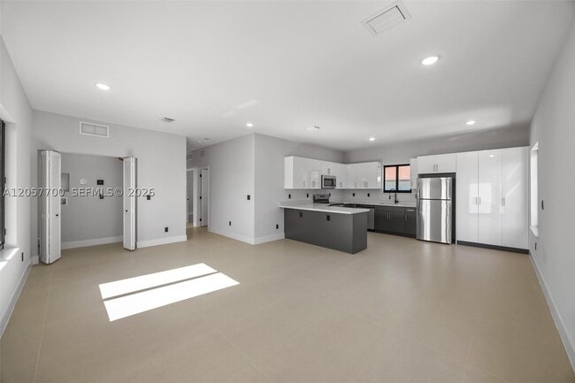 601 NW 3rd St Unit A