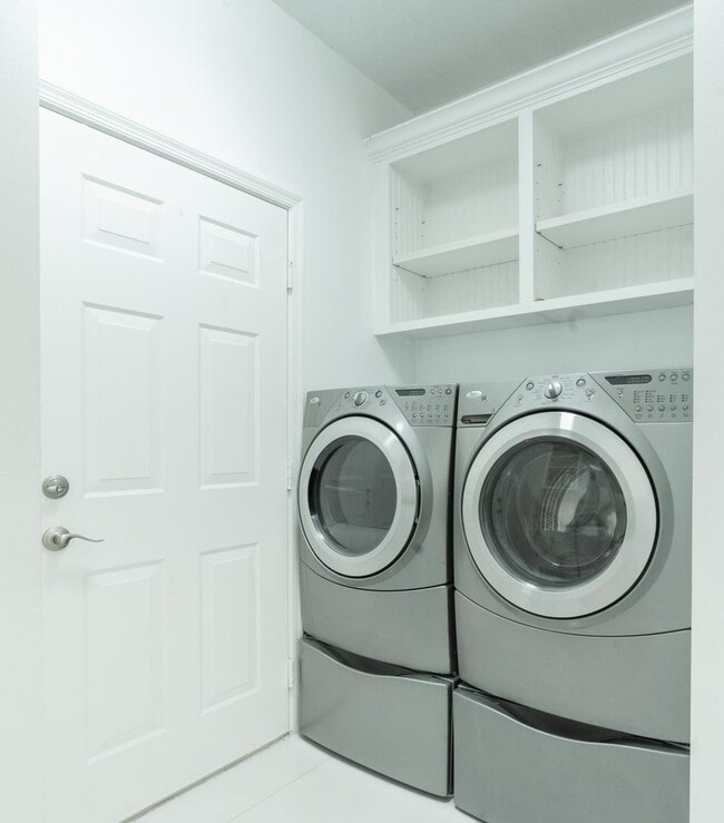 Photo - 9078 Alexandra Cir