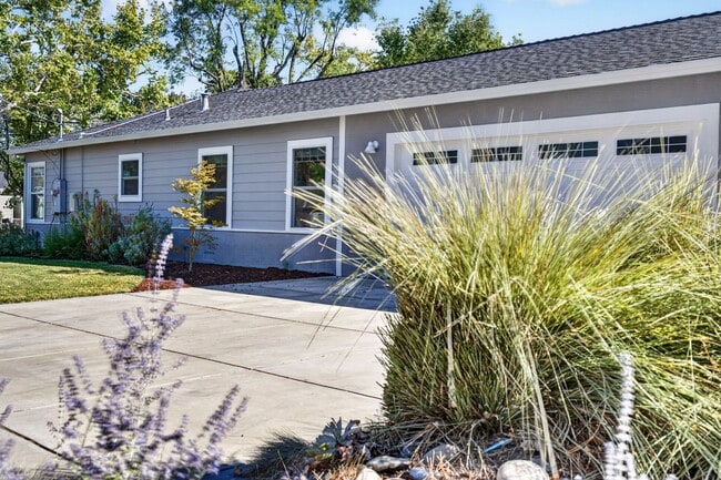 Photo - 2907 Eccleston Ave