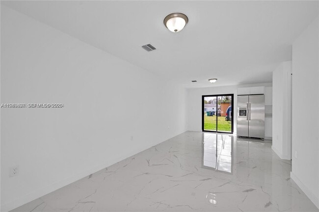 Photo - 673 NW 14th St Unit 1