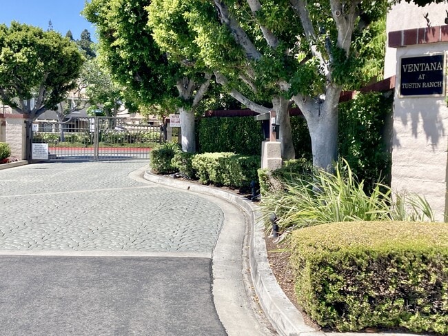 12680 Homestead