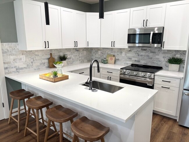 Photo - 1391 Main St Unidad 208