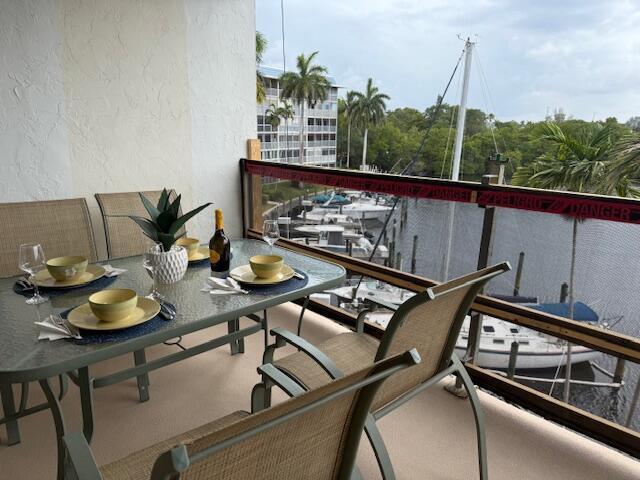 Photo - 1319 E Hillsboro Blvd Unidad 412 Rental