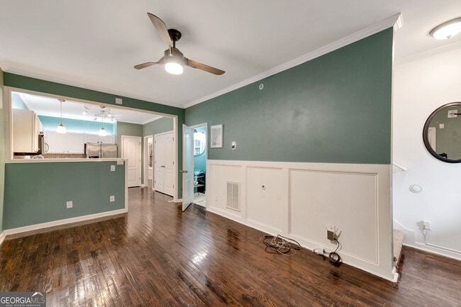 Photo - 1079 Sims St SW