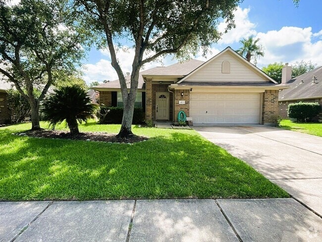 Building Photo - 4113 Cleburne Dr Rental