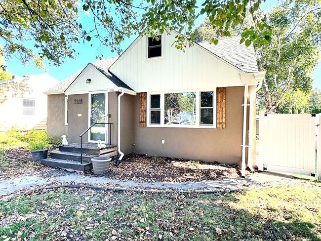 Photo - Gorgeous 3 Bedroom Single Family in Saint ...