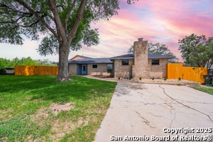 Building Photo - 1002 River Oak Dr Rental