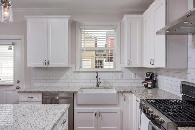 Photo - 1429 Park Ave