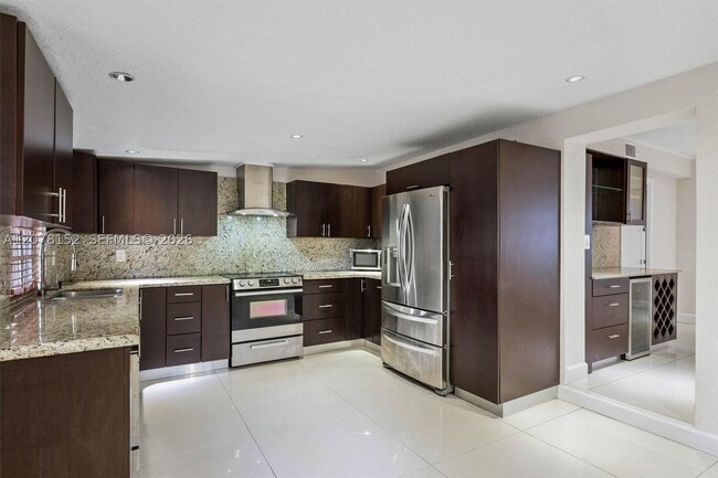 Photo - 292 E 55th St