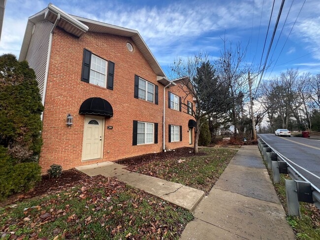 Photo - Rent-Ready 3BR/2.5BA Townhouse with 2-Car Garage Near Johnson City Hospital