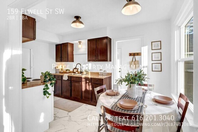 Photo - 159 Elwell St SW